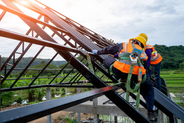 Best Commercial Roof Installation  in Marengo, IA