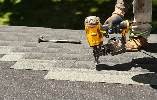 Best Flat Roof Repair Services  in Marengo, IA
